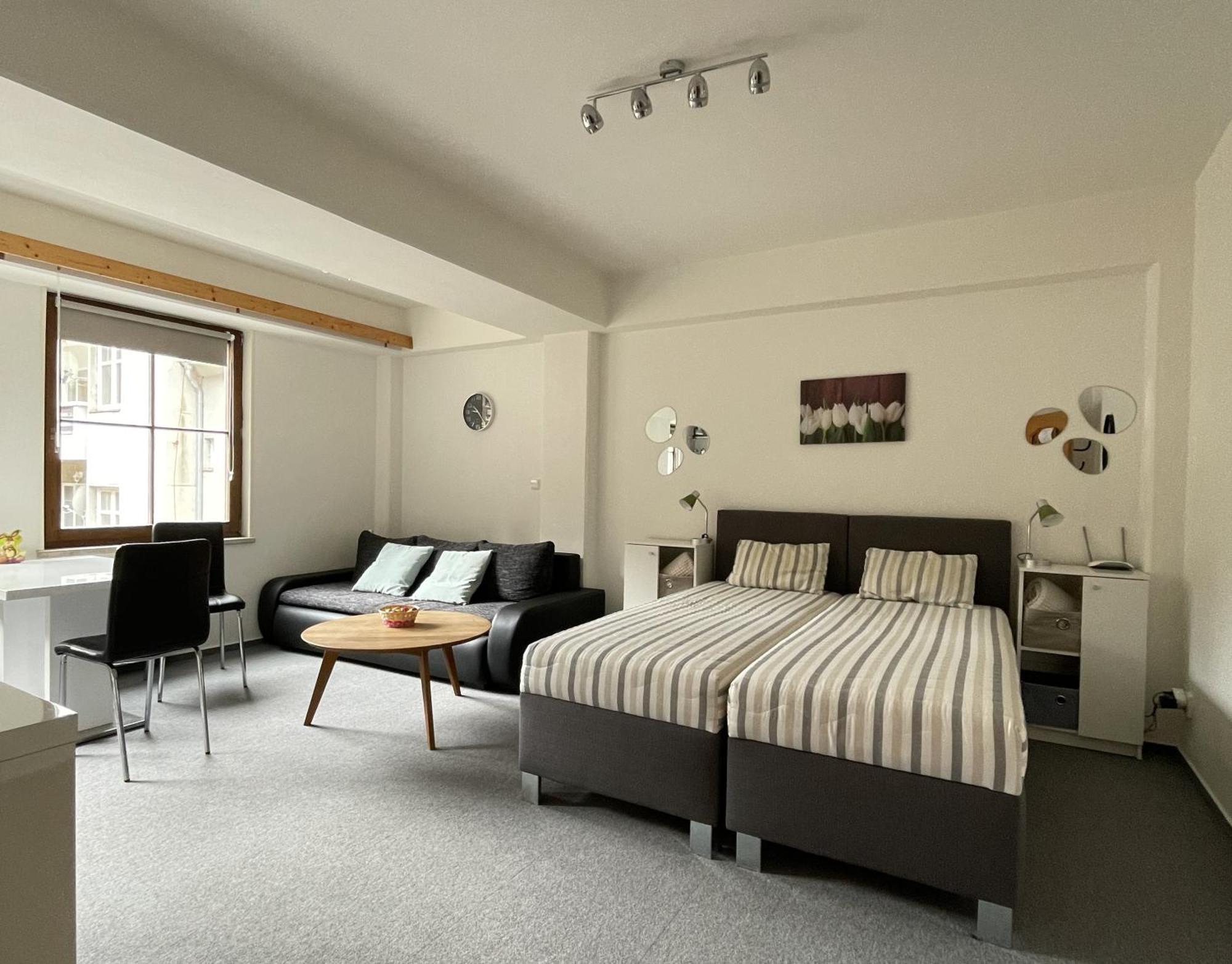 Apartmany U Posty ヤーヒモフ エクステリア 写真